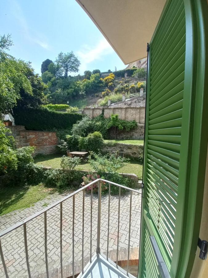Апартаменти Il Giardino Di Olivia Guarene Екстер'єр фото